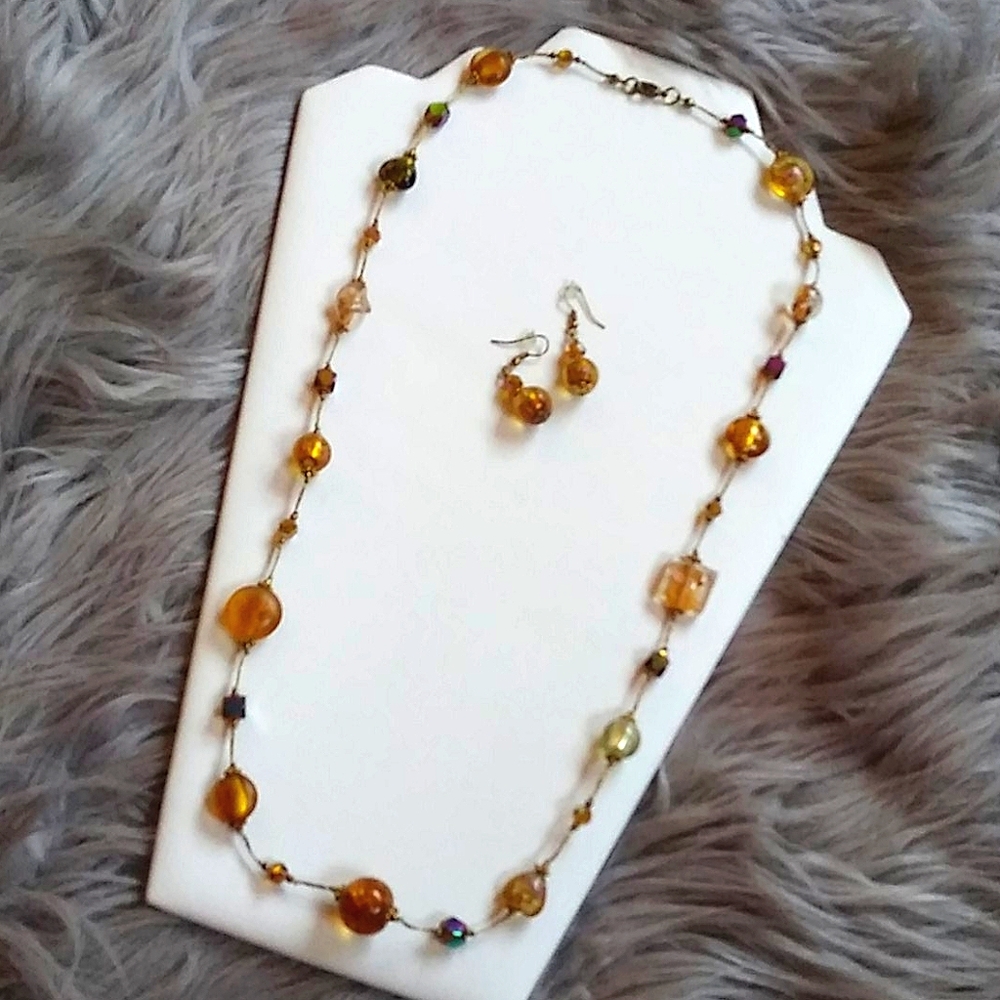 Premier Designs necklace and earrings set